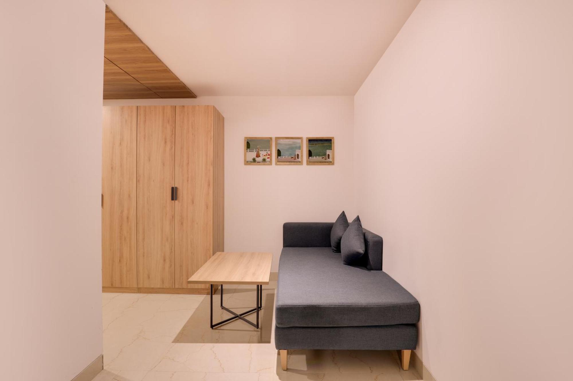 Keys Lite By Lemon Tree Hotels, Urban Square, Udaipur Exterior photo