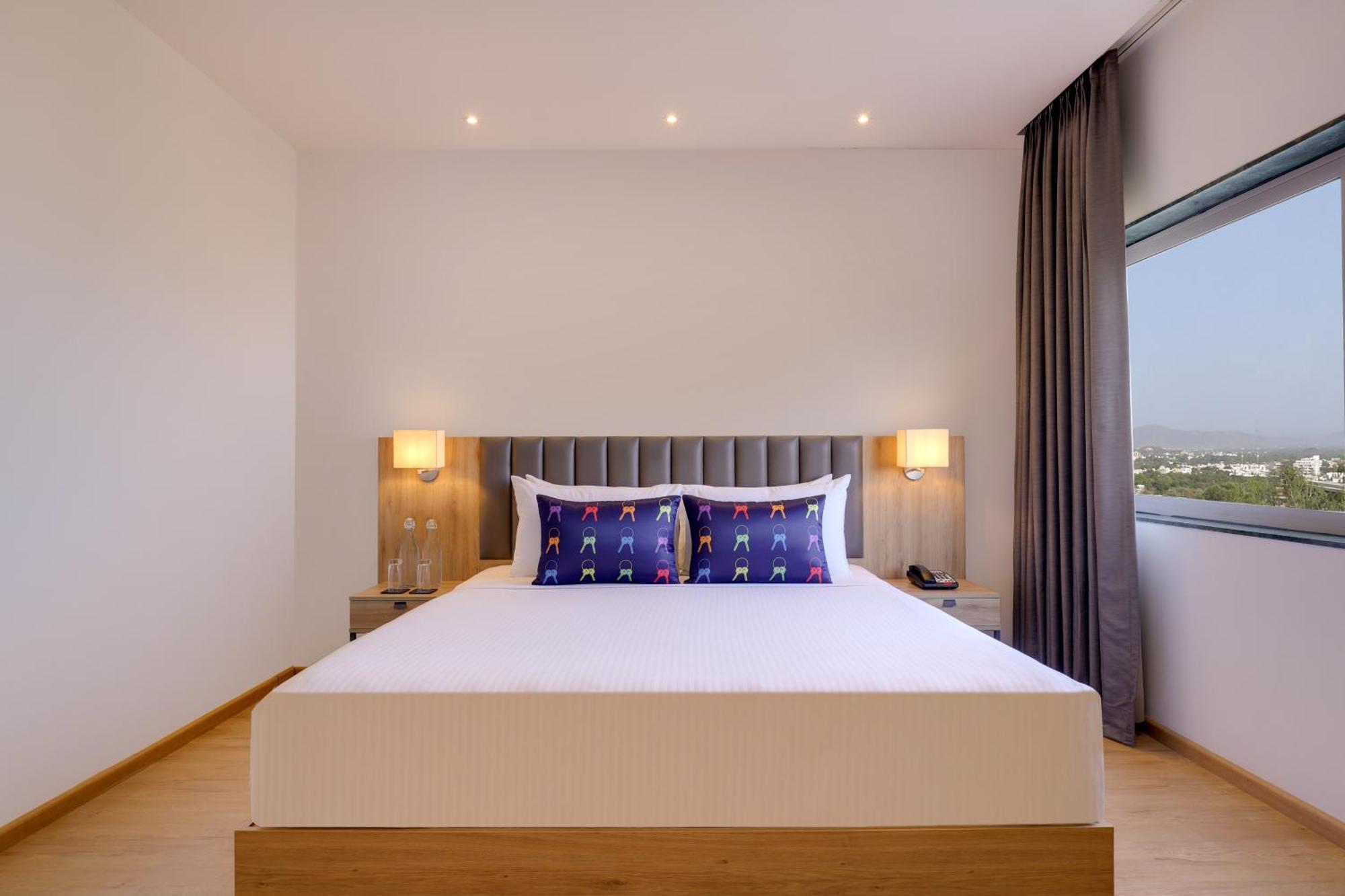 Keys Lite By Lemon Tree Hotels, Urban Square, Udaipur Exterior photo