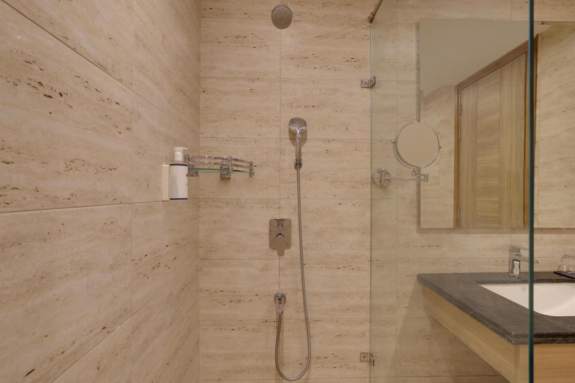 Keys Lite By Lemon Tree Hotels, Urban Square, Udaipur Exterior photo